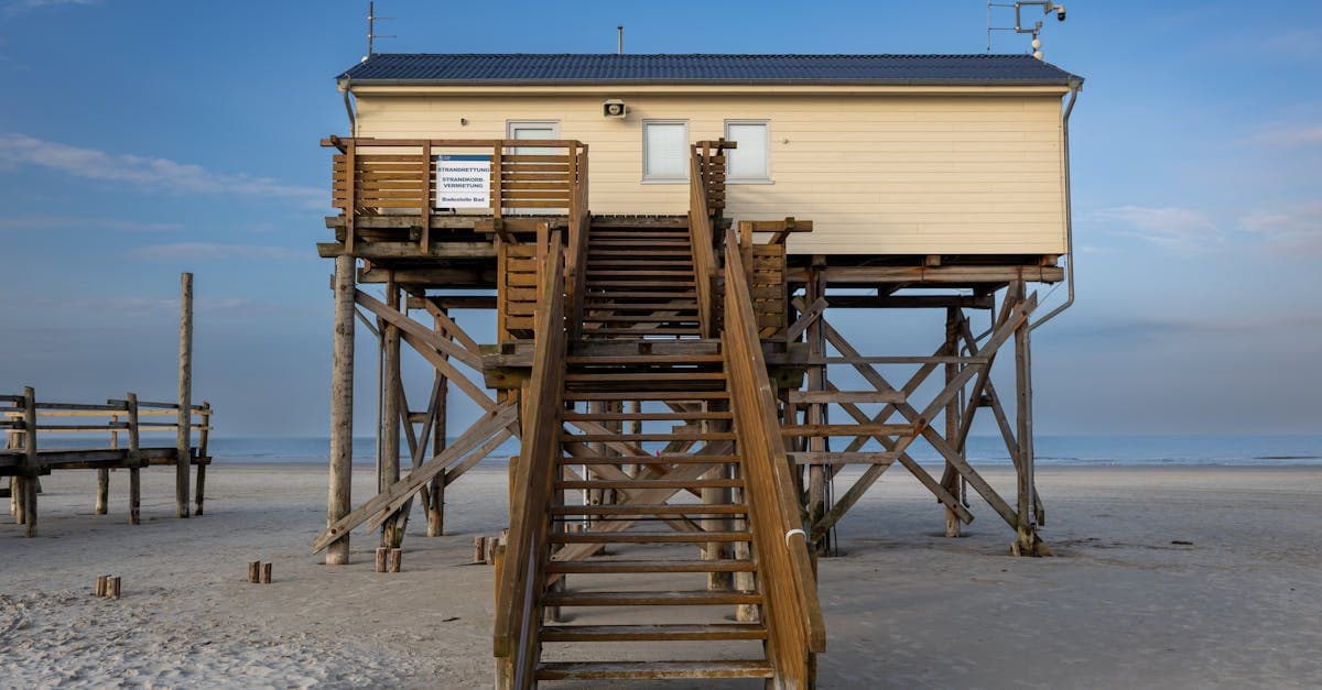 Cover Image for Florida Flood Insurance Requirements: What Every Homeowner Needs to Know